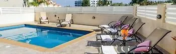 דירה פרוטאראס Oceanview Luxury Villa 058